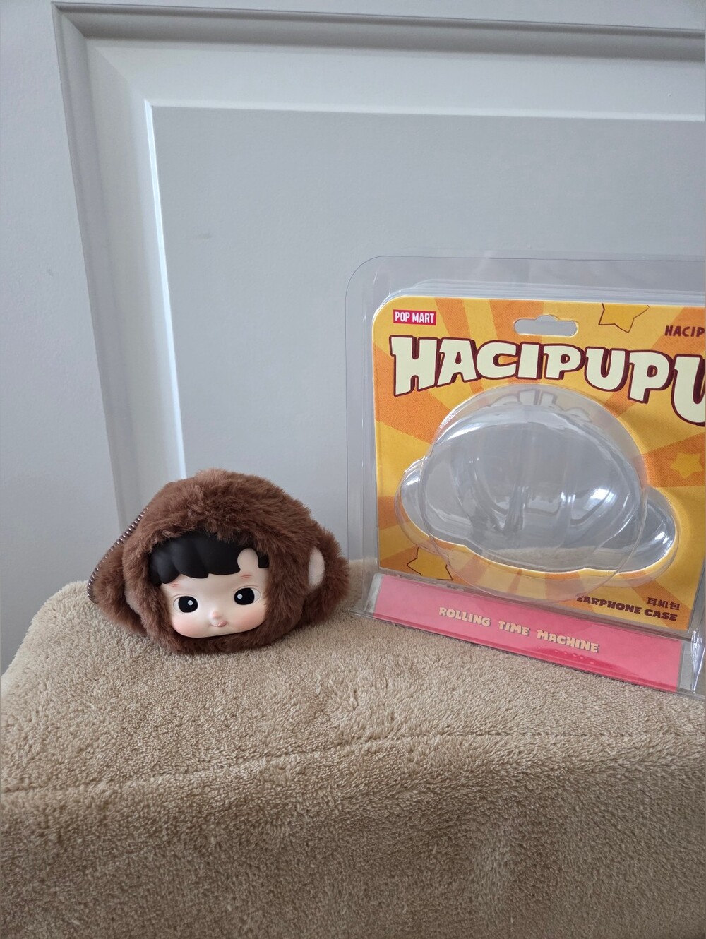 POPMART HACIPUPU ROLLING TIME MACHINE EARPHONE CASE NWT